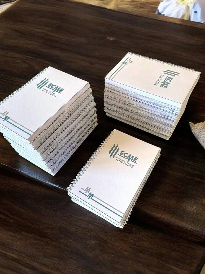 Pedido de Agendas personalizadas a Fabrikios